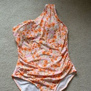 NWOT one-piece swimsuit